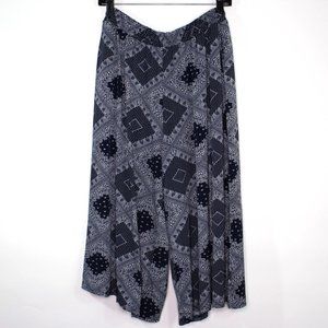 Gene Luxue Japan Mens 26 x 17.5 Bandana Cropped Wide Leg Flowy Pants C871